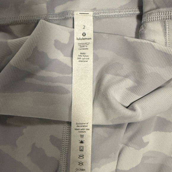 Lululemon Wunder Under Tights - Picture 6 of 7